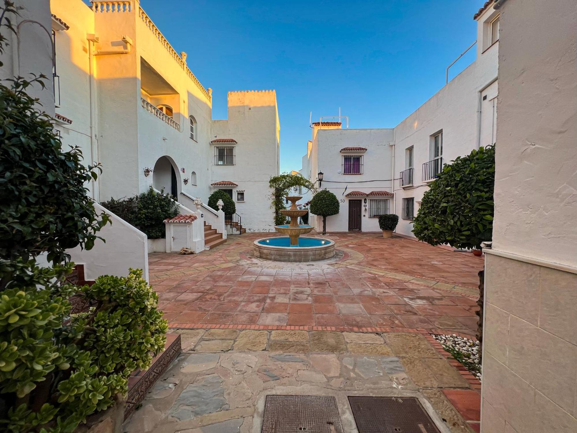 Townhouse In Monte Vinas - Manilva Villa Екстериор снимка